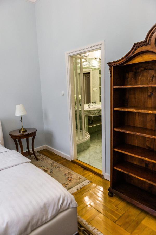 Luxury Downtown 3 Bedroom Apartment By Synagoge With Beautiful View Budapest Exterior foto