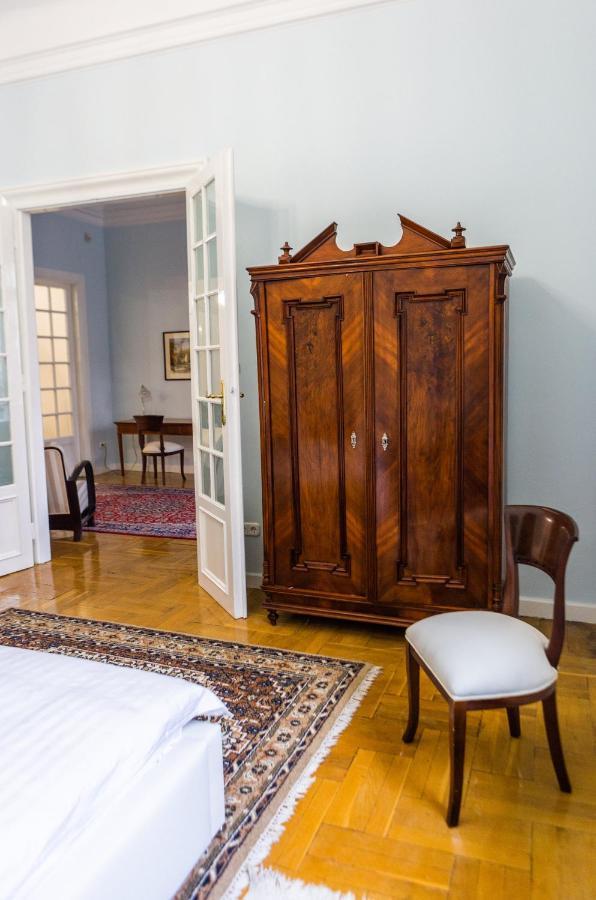 Luxury Downtown 3 Bedroom Apartment By Synagoge With Beautiful View Budapest Exterior foto