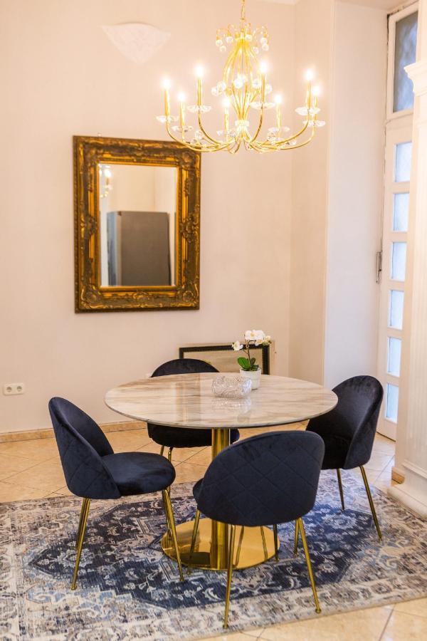 Luxury Downtown 3 Bedroom Apartment By Synagoge With Beautiful View Budapest Exterior foto