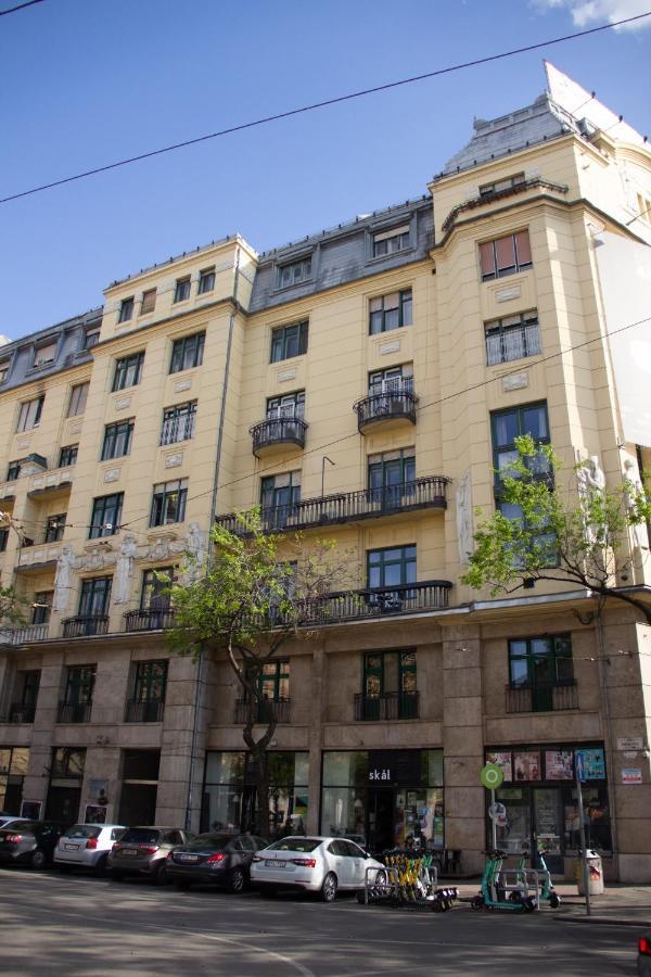 Luxury Downtown 3 Bedroom Apartment By Synagoge With Beautiful View Budapest Exterior foto